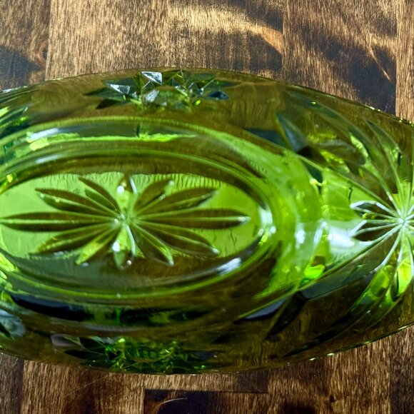 VINTAGE Anchor Hocking Green EAPC/Star of David Small Boat 9" Bowl - Picture 6 of 8